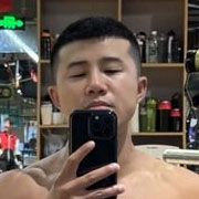 黑皮肌肉教练